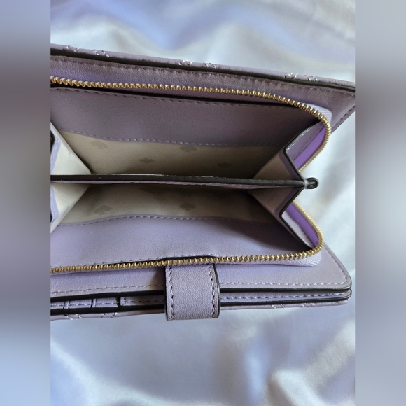 Kate Spade Lavendar Quilted Leather Wallet In EUC - Picture 11 of 12